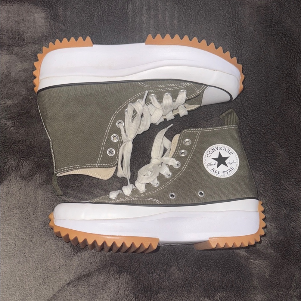 Converse Run Star Hike Platform Women’s High-Top Sneakers Size 8